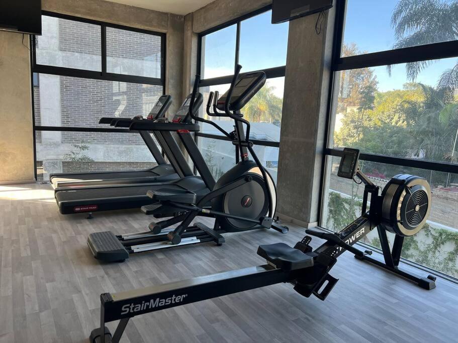 Depa Boho Al Sur Pet Friendly Piscina Gym Sala De Cine Appartement Guadalajara Buitenkant foto